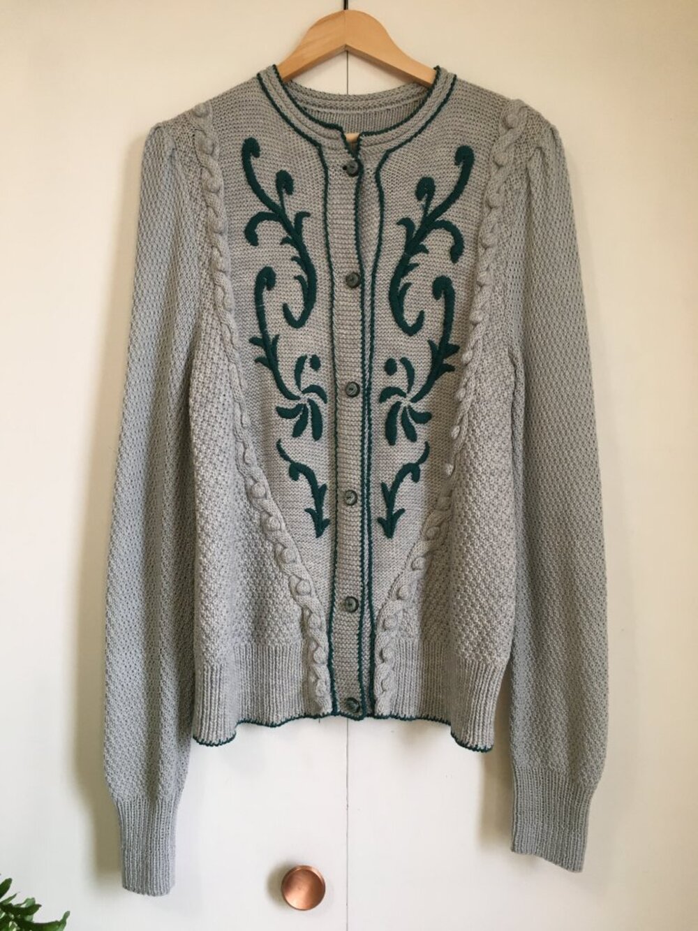 VTG Hand Knit Embroidered Cardigan Sweater Gray Forest Green Cable Whimsigoth M